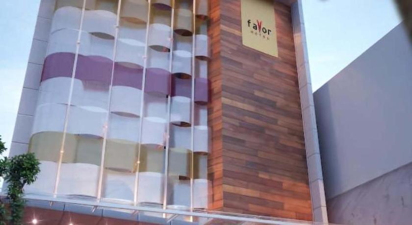 Favor Hotel Makassar City Center By Life Exteriér fotografie