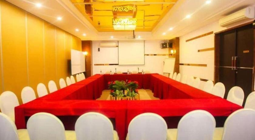 Favor Hotel Makassar City Center By Life Exteriér fotografie