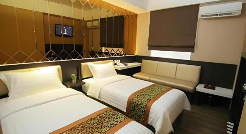 Favor Hotel Makassar City Center By Life Exteriér fotografie
