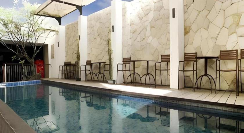 Favor Hotel Makassar City Center By Life Exteriér fotografie
